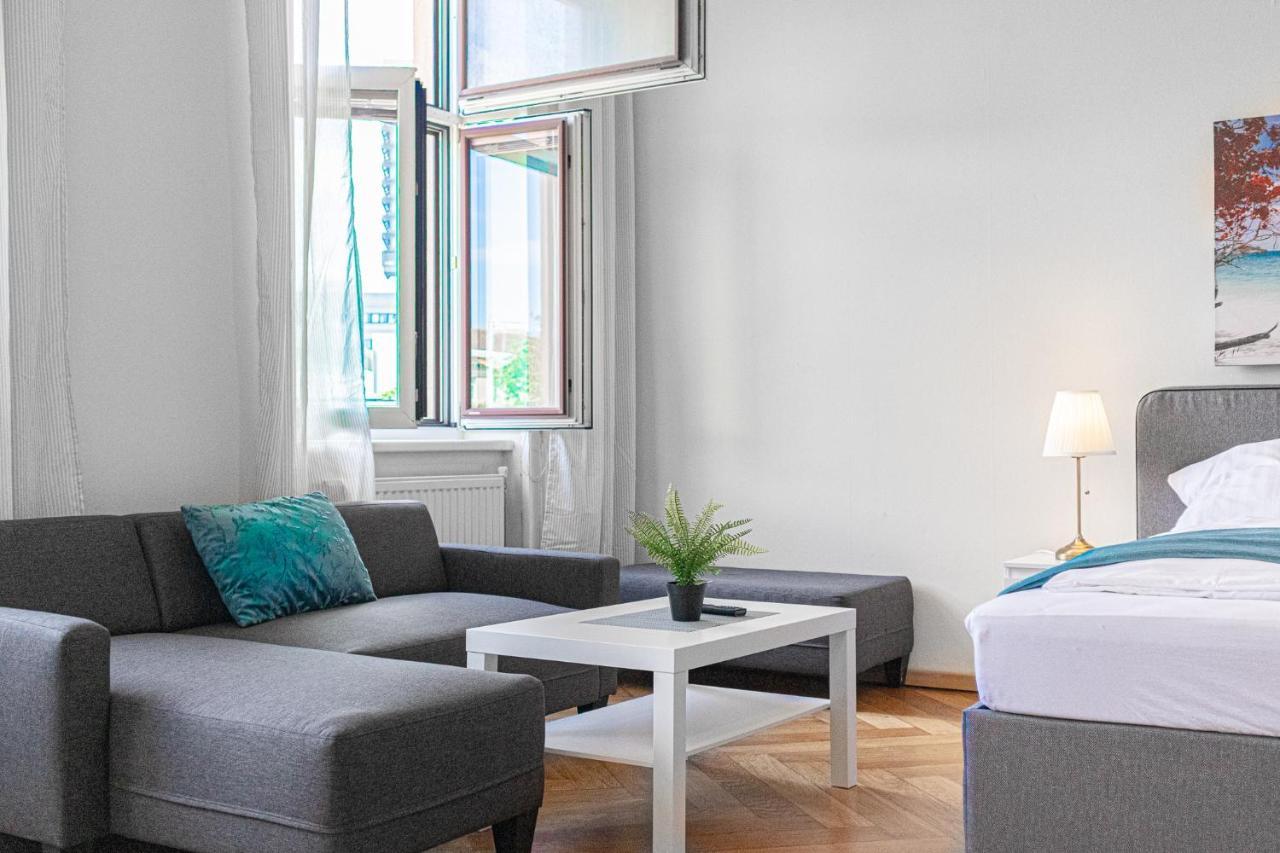 4 Great Apartment Akh - Ideal For Groups Of 19 Wien Eksteriør billede