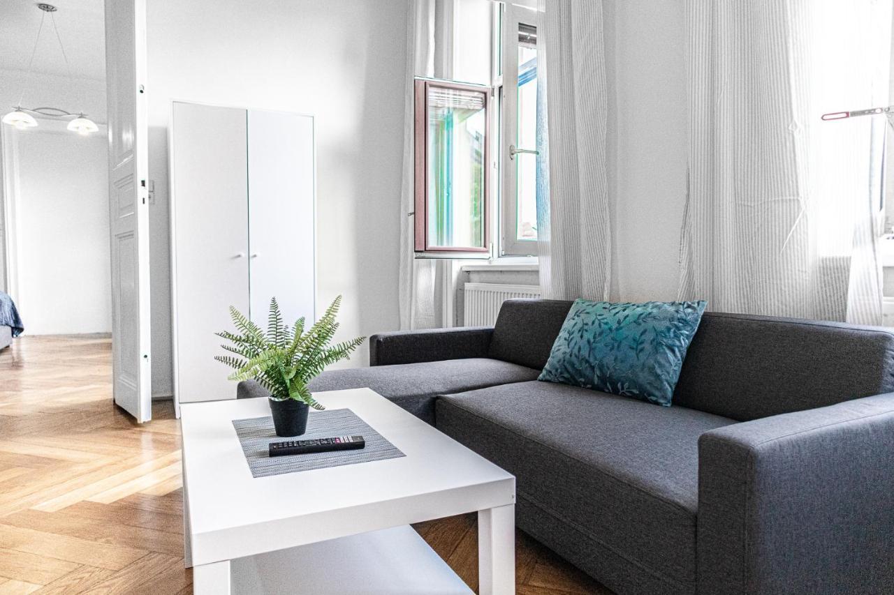 4 Great Apartment Akh - Ideal For Groups Of 19 Wien Eksteriør billede