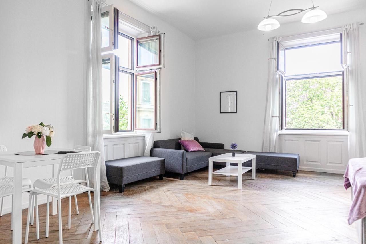 4 Great Apartment Akh - Ideal For Groups Of 19 Wien Eksteriør billede