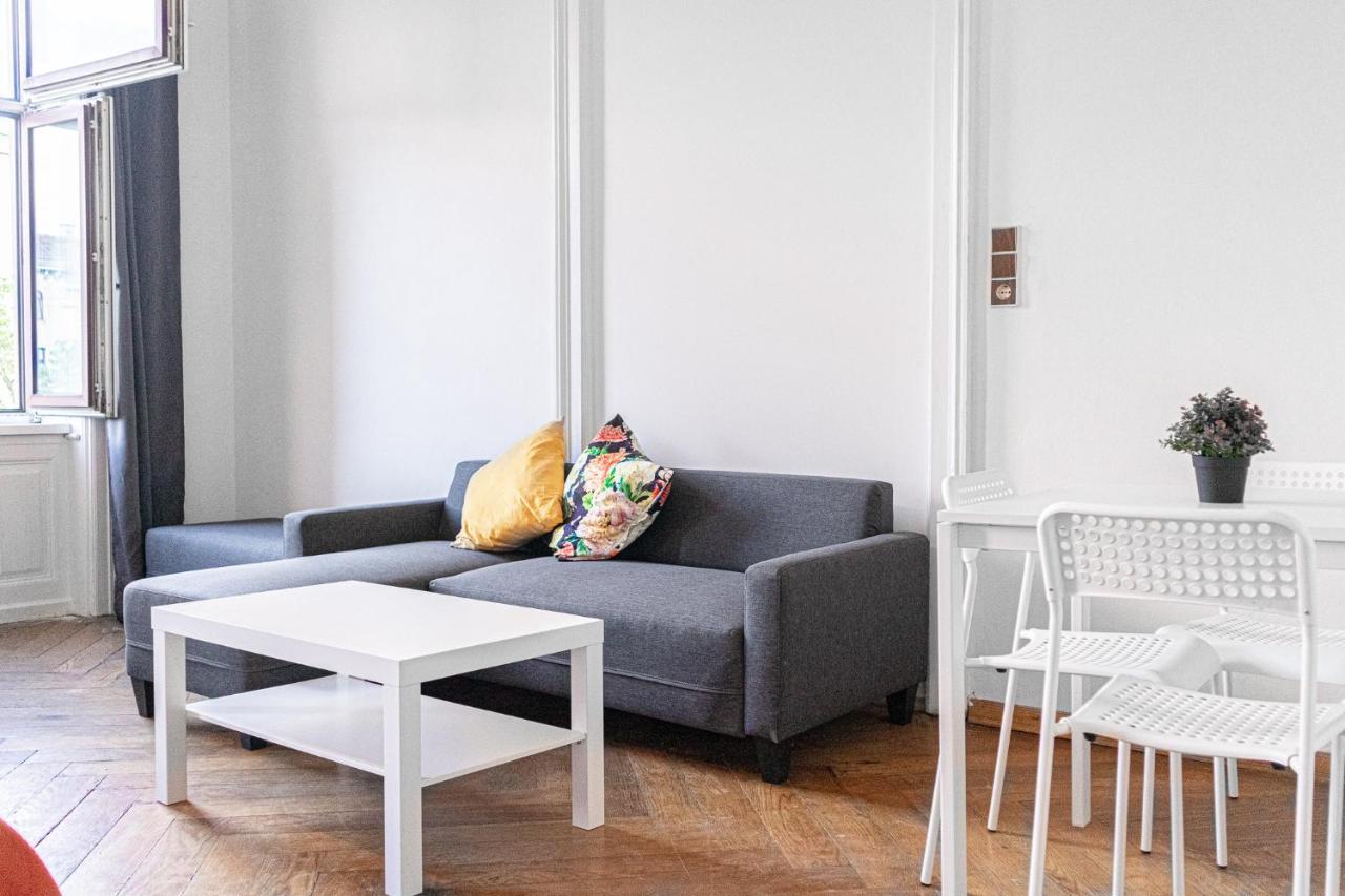 4 Great Apartment Akh - Ideal For Groups Of 19 Wien Eksteriør billede