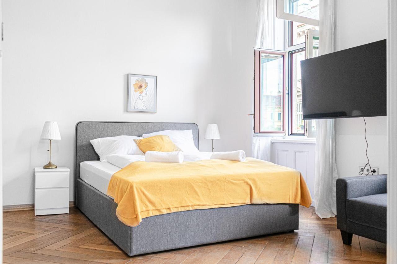 4 Great Apartment Akh - Ideal For Groups Of 19 Wien Eksteriør billede